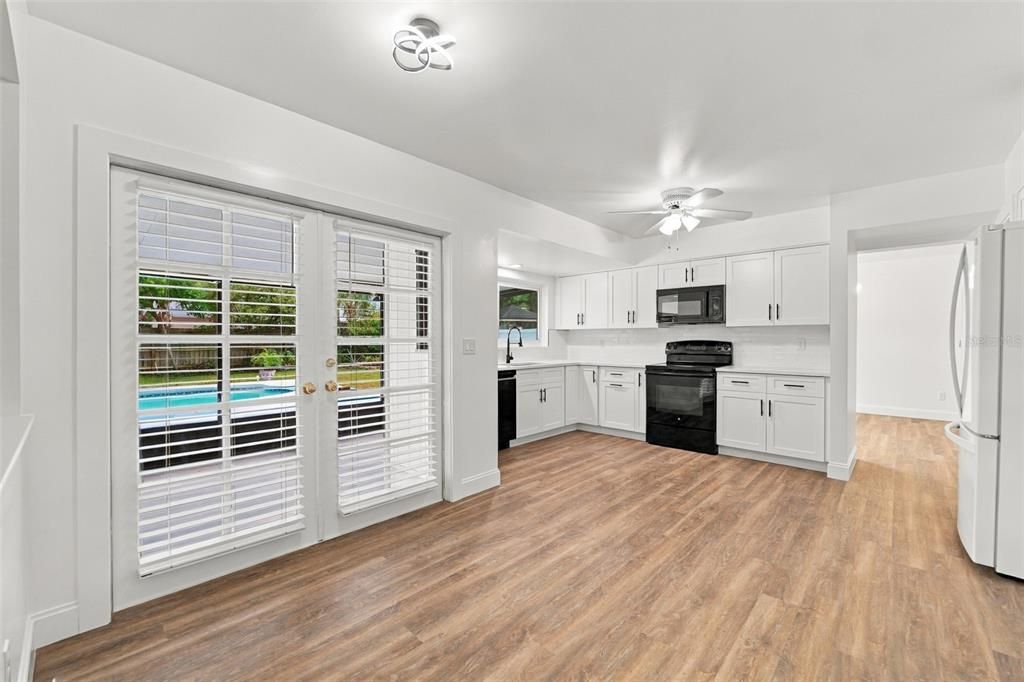 For Sale: $599,900 (4 beds, 2 baths, 2197 Square Feet)