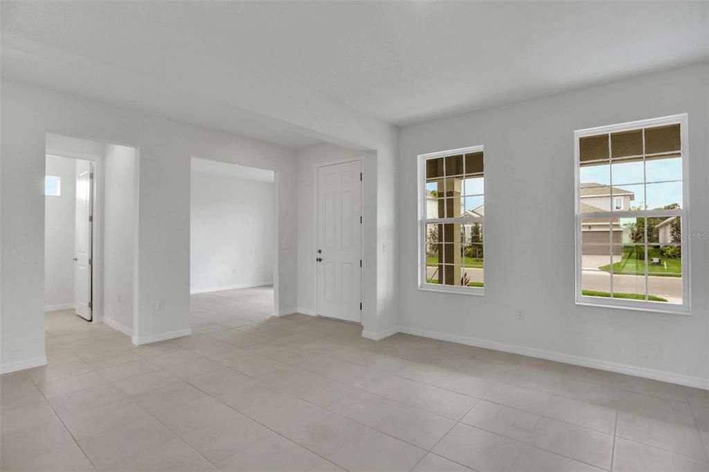 Activo con contrato: $609,990 (5 camas, 3 baños, 3550 Pies cuadrados)
