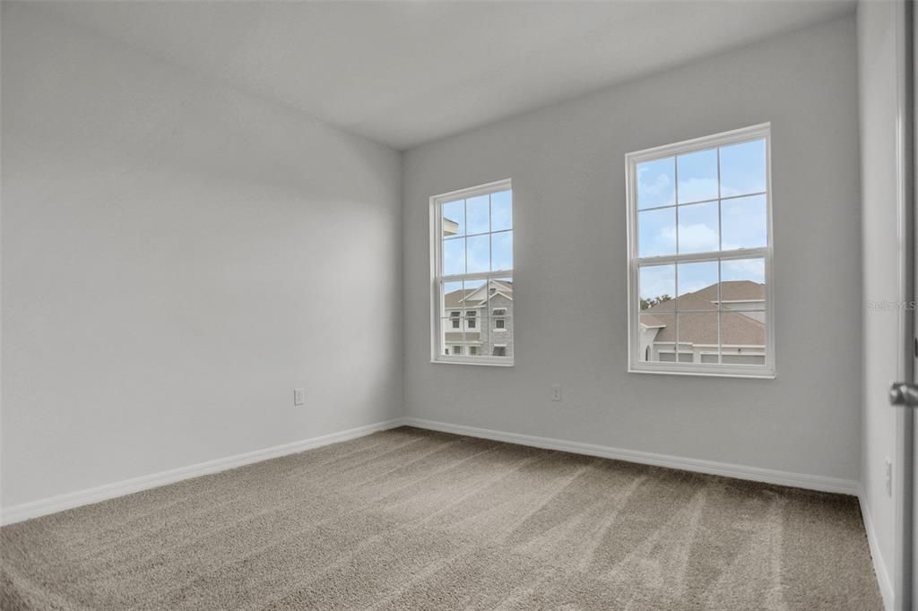 Activo con contrato: $609,990 (5 camas, 3 baños, 3550 Pies cuadrados)