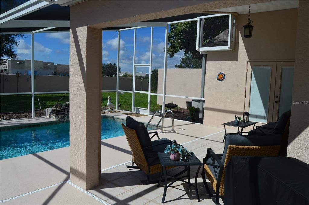 For Sale: $334,999 (3 beds, 2 baths, 1850 Square Feet)