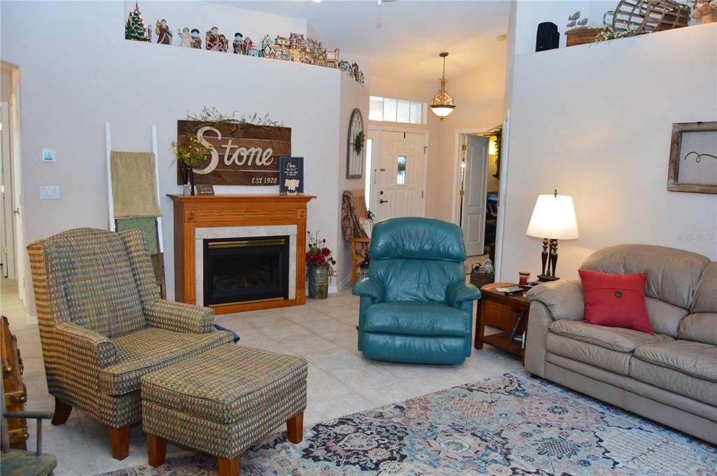 For Sale: $334,999 (3 beds, 2 baths, 1850 Square Feet)