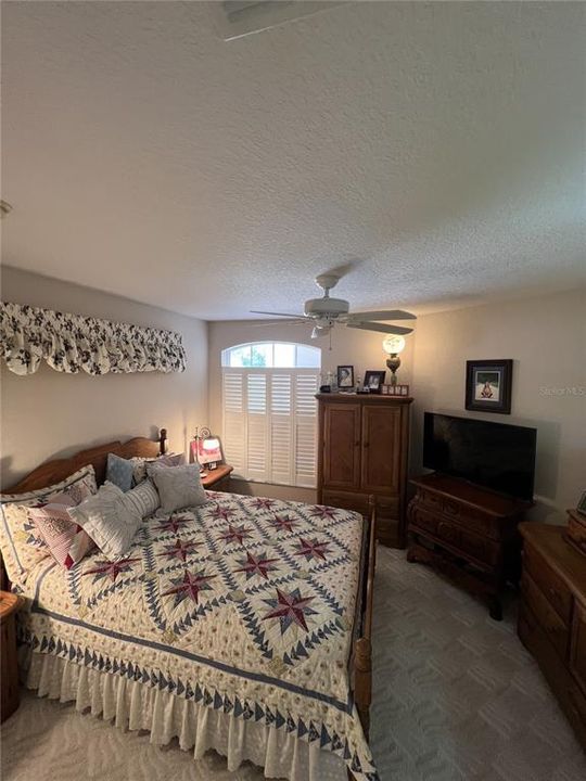 For Sale: $334,999 (3 beds, 2 baths, 1850 Square Feet)