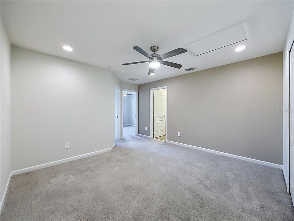 For Rent: $2,250 (3 beds, 2 baths, 1587 Square Feet)