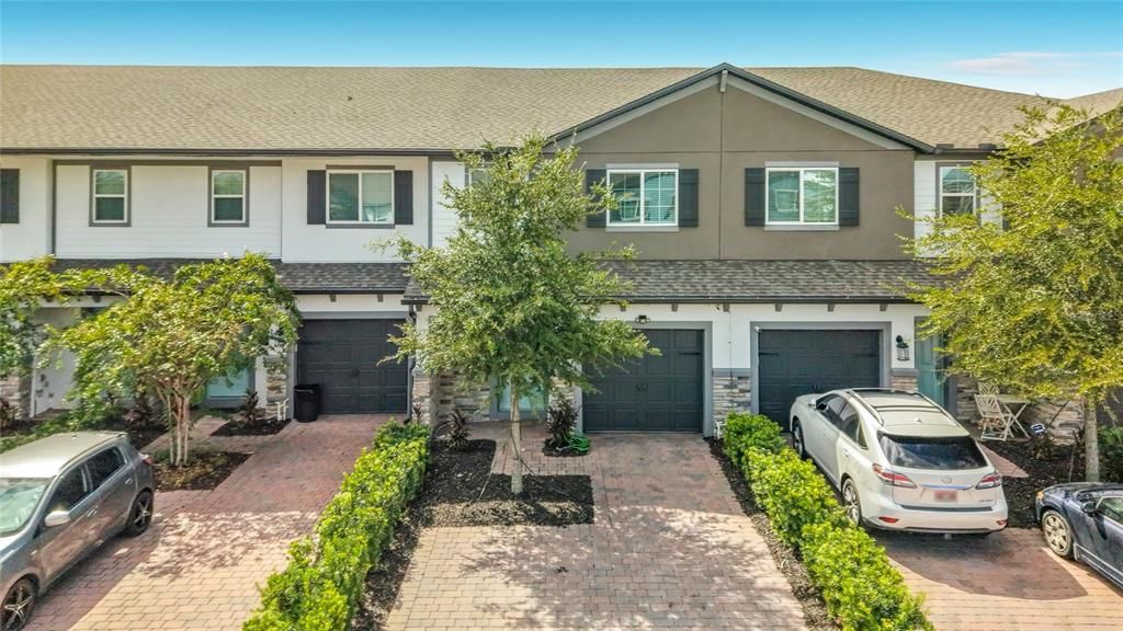 For Rent: $2,250 (3 beds, 2 baths, 1587 Square Feet)