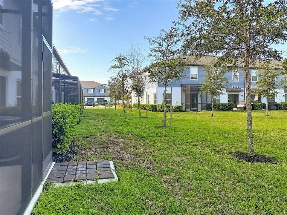 For Rent: $2,250 (3 beds, 2 baths, 1587 Square Feet)