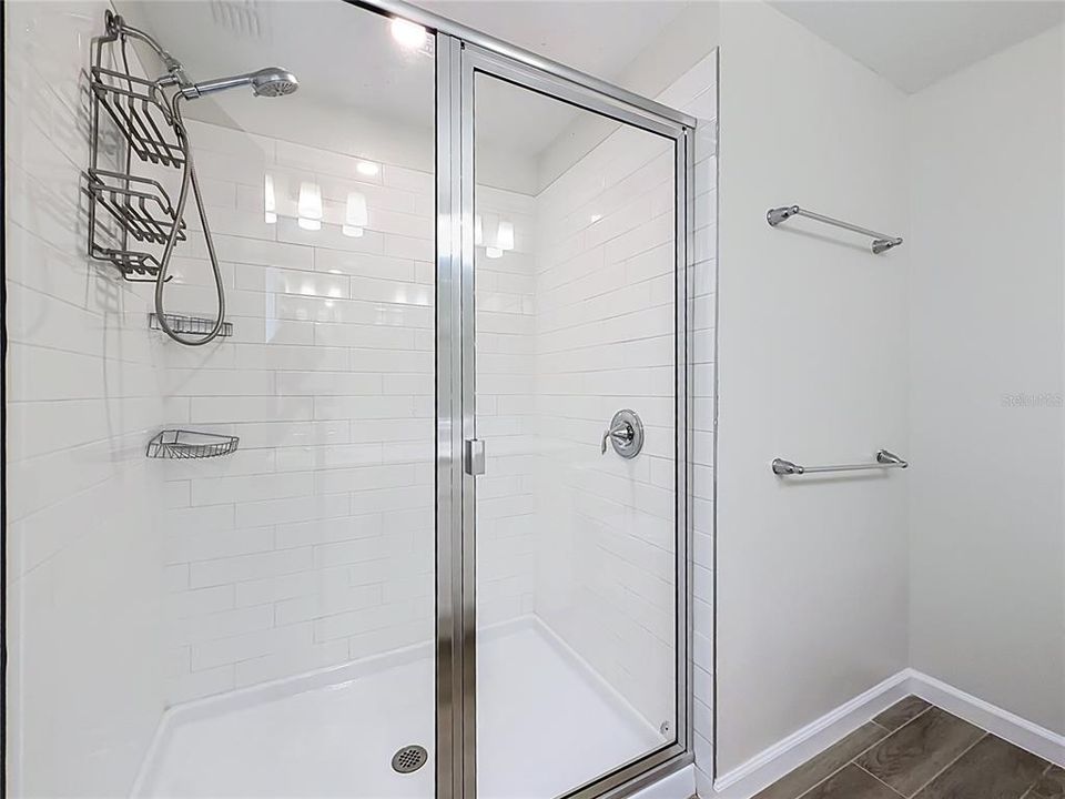 For Rent: $2,250 (3 beds, 2 baths, 1587 Square Feet)