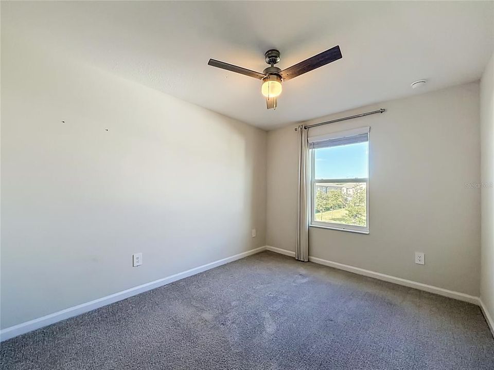 For Rent: $2,250 (3 beds, 2 baths, 1587 Square Feet)