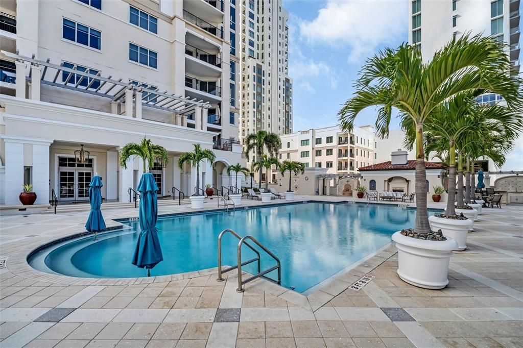For Rent: $11,000 (3 beds, 3 baths, 2757 Square Feet)