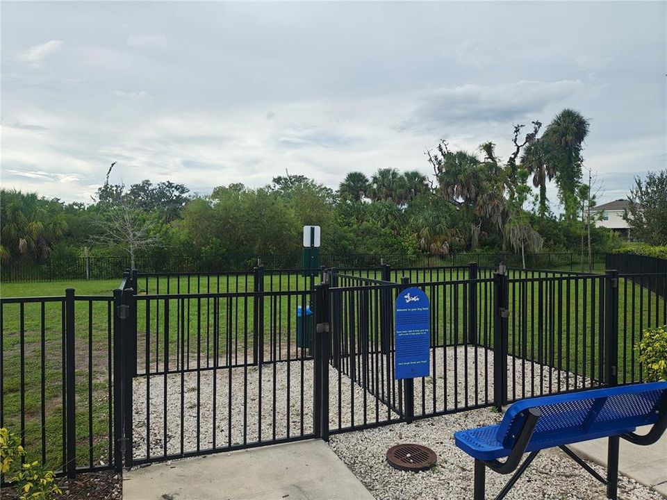 For Sale: $419,000 (5 beds, 3 baths, 2439 Square Feet)