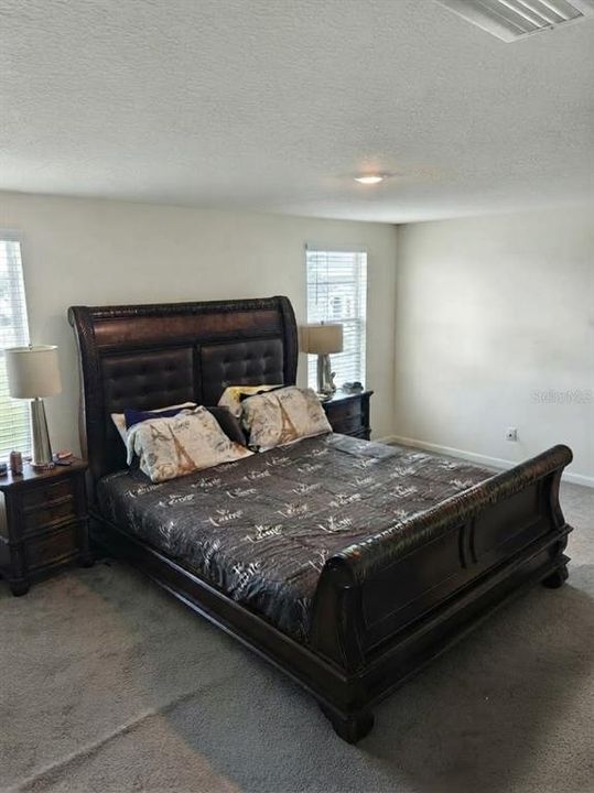 For Sale: $419,000 (5 beds, 3 baths, 2439 Square Feet)