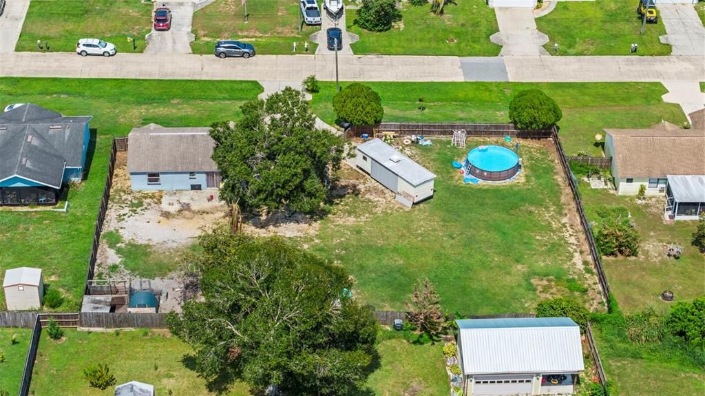 For Sale: $325,000 (2 beds, 2 baths, 1050 Square Feet)