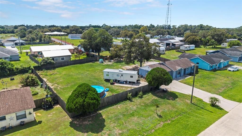 For Sale: $325,000 (2 beds, 2 baths, 1050 Square Feet)
