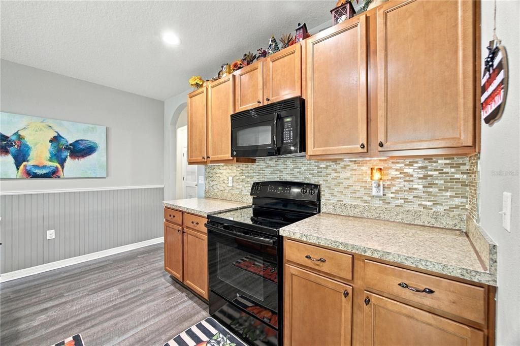 For Sale: $395,000 (4 beds, 2 baths, 1846 Square Feet)