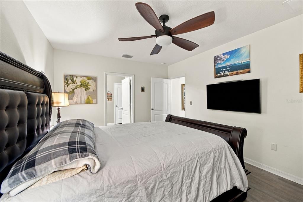For Sale: $395,000 (4 beds, 2 baths, 1846 Square Feet)