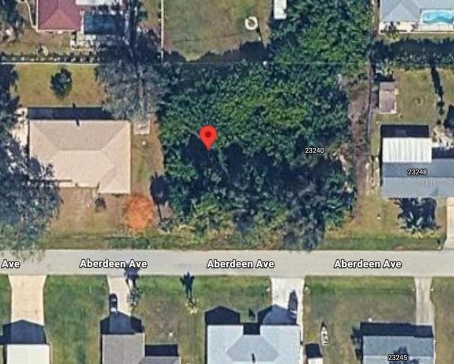 На продажу: $24,800 (0.23 acres)