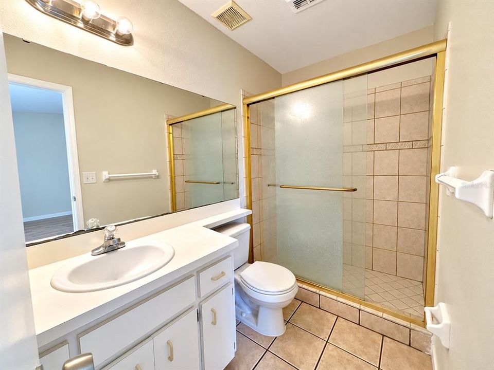 For Rent: $1,750 (3 beds, 2 baths, 1426 Square Feet)