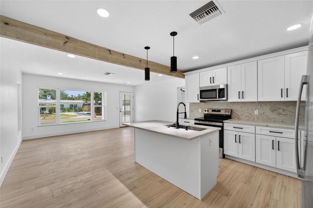 For Rent: $3,800 (3 beds, 3 baths, 1779 Square Feet)