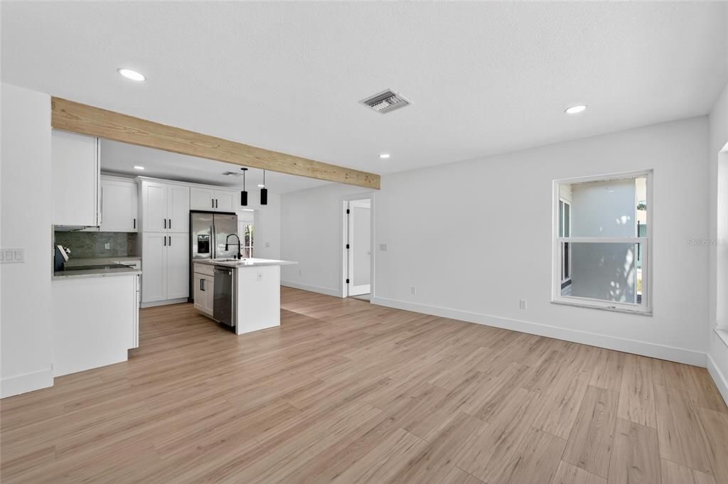 For Rent: $3,800 (3 beds, 3 baths, 1779 Square Feet)