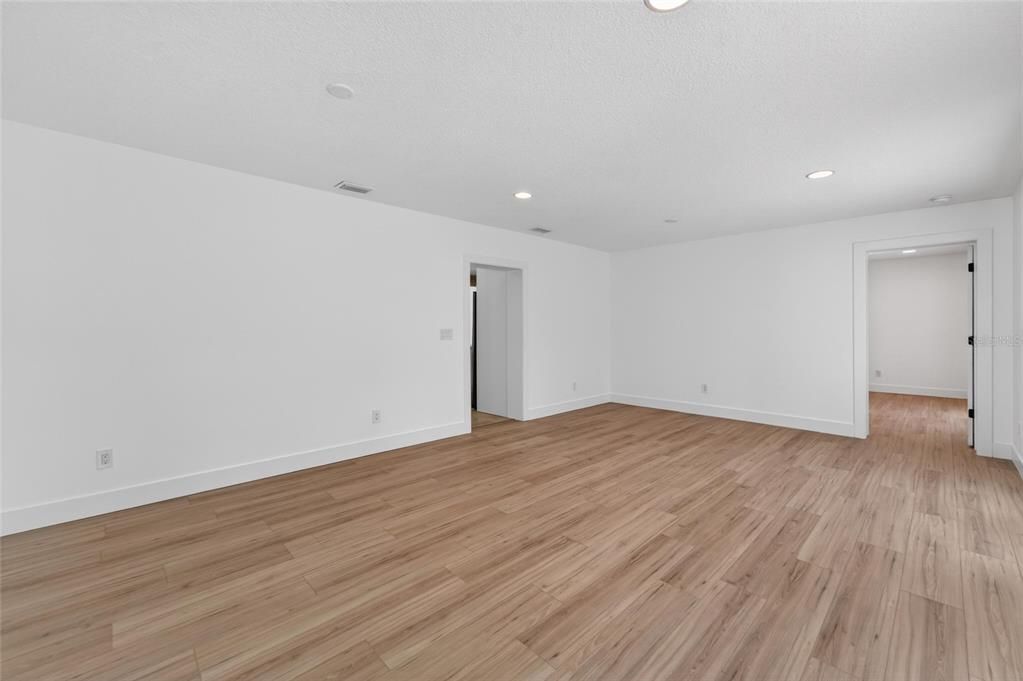 For Rent: $3,800 (3 beds, 3 baths, 1779 Square Feet)
