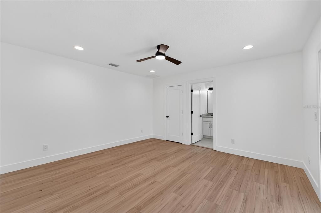 For Rent: $3,800 (3 beds, 3 baths, 1779 Square Feet)