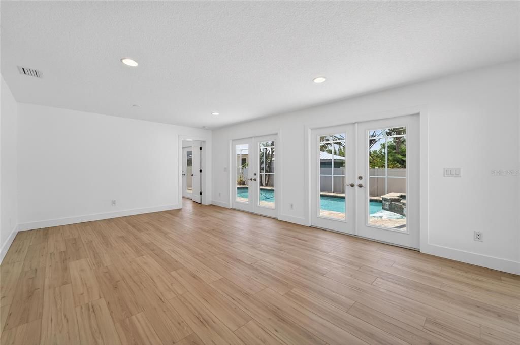 For Rent: $3,800 (3 beds, 3 baths, 1779 Square Feet)