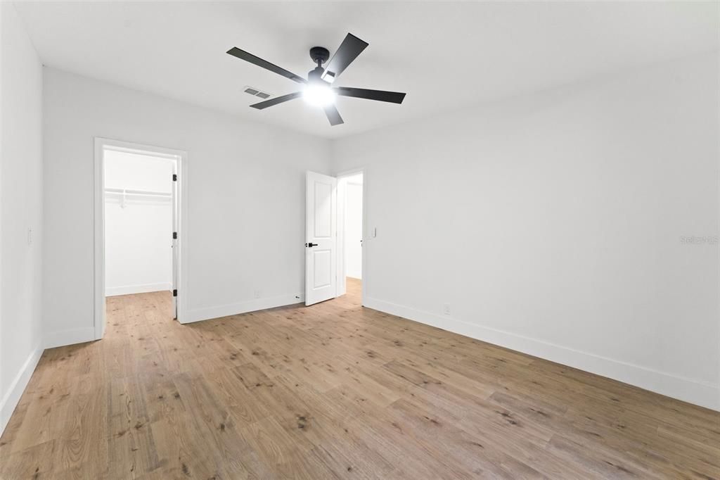 For Sale: $225,000 (3 beds, 2 baths, 1860 Square Feet)