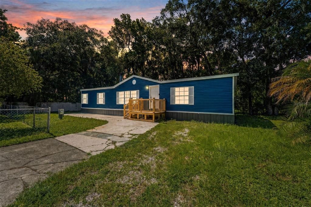 For Sale: $225,000 (3 beds, 2 baths, 1860 Square Feet)
