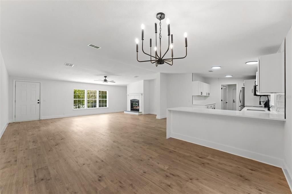 For Sale: $225,000 (3 beds, 2 baths, 1860 Square Feet)