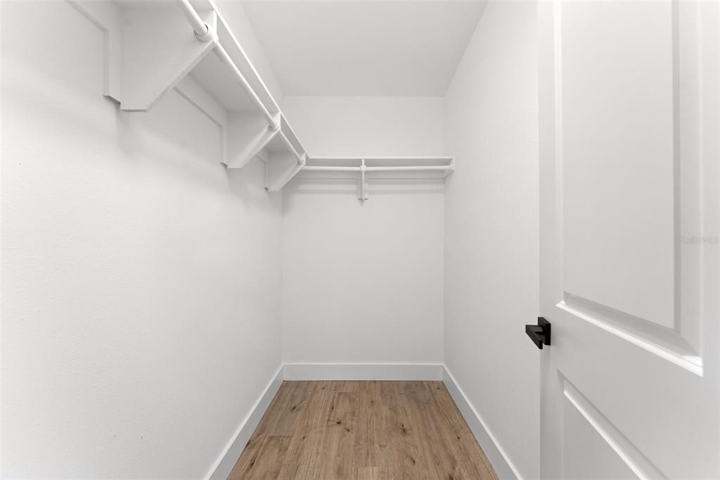 For Sale: $225,000 (3 beds, 2 baths, 1860 Square Feet)