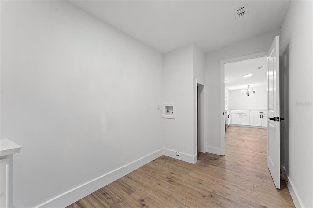 For Sale: $225,000 (3 beds, 2 baths, 1860 Square Feet)