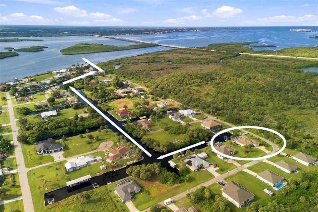 На продажу: $624,900 (3 спален, 2 ванн, 2024 Квадратных фут)