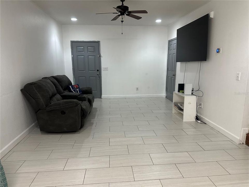 En Venta: $239,900 (3 camas, 2 baños, 1142 Pies cuadrados)