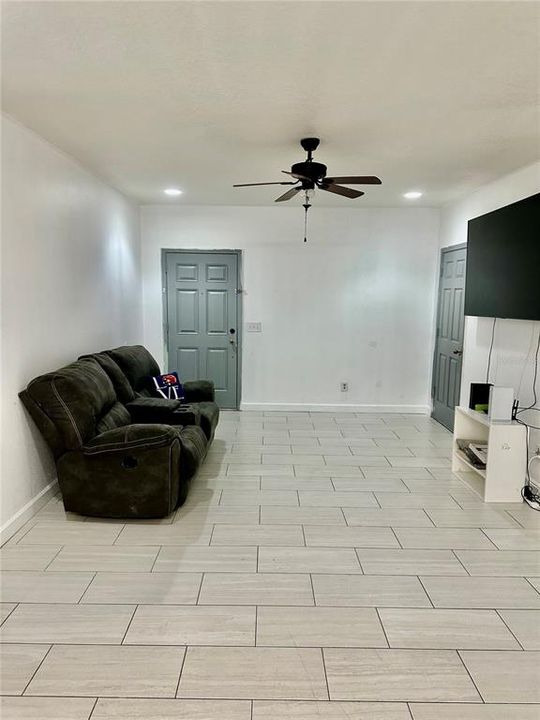 En Venta: $239,900 (3 camas, 2 baños, 1142 Pies cuadrados)
