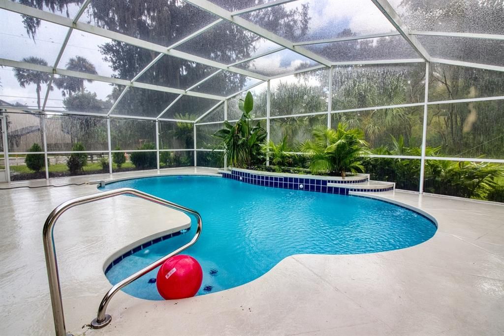 For Rent: $3,200 (3 beds, 2 baths, 1692 Square Feet)