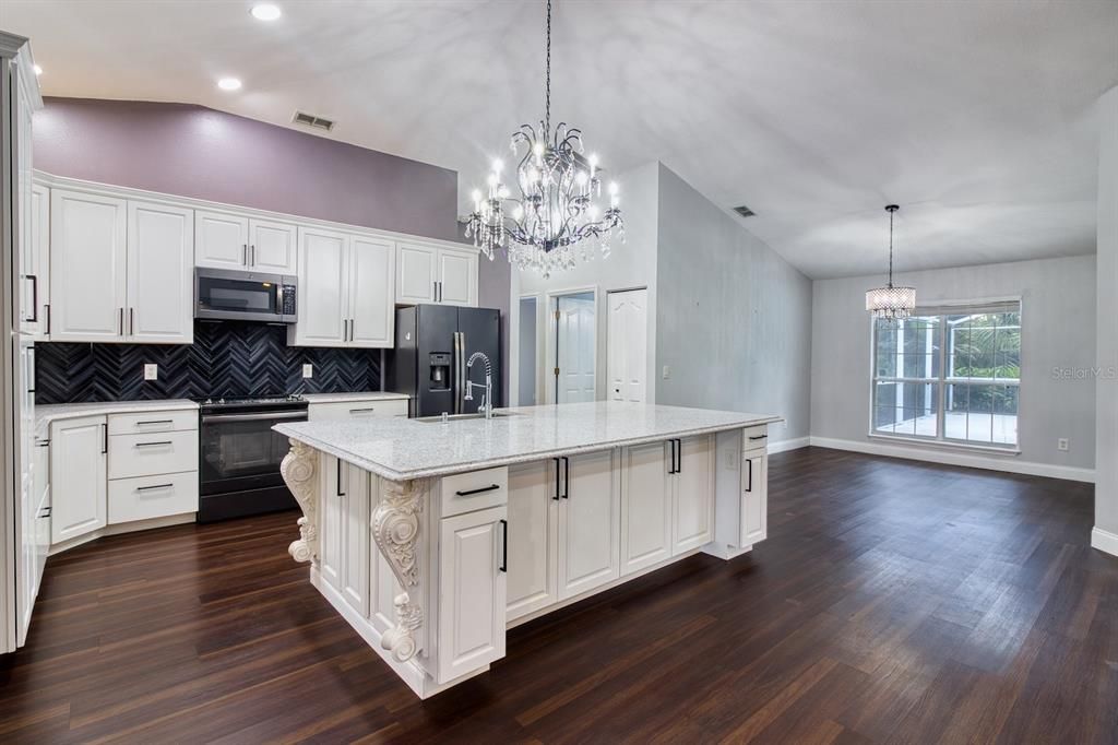 For Rent: $3,200 (3 beds, 2 baths, 1692 Square Feet)