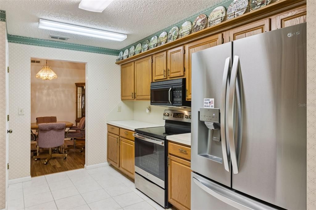 For Sale: $225,000 (2 beds, 2 baths, 1471 Square Feet)