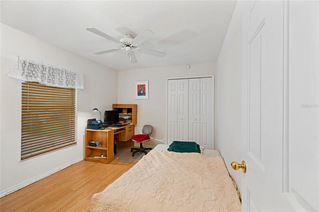 For Sale: $357,000 (3 beds, 2 baths, 1598 Square Feet)