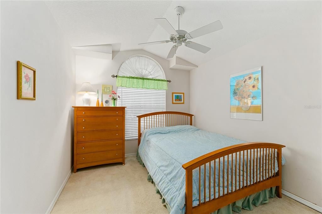 For Sale: $357,000 (3 beds, 2 baths, 1598 Square Feet)