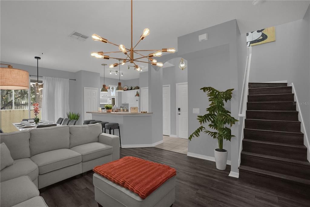 En Venta: $299,900 (4 camas, 3 baños, 1642 Pies cuadrados)