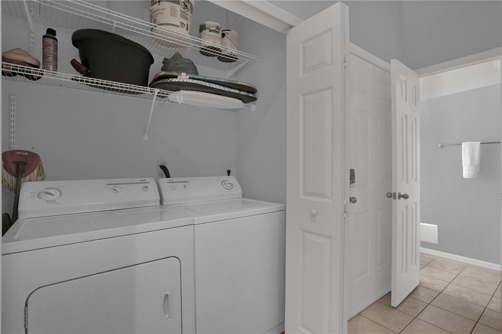En Venta: $299,900 (4 camas, 3 baños, 1642 Pies cuadrados)