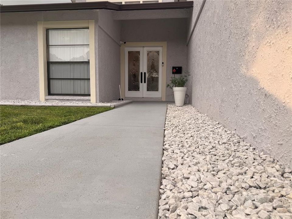 For Sale: $390,000 (3 beds, 2 baths, 1516 Square Feet)