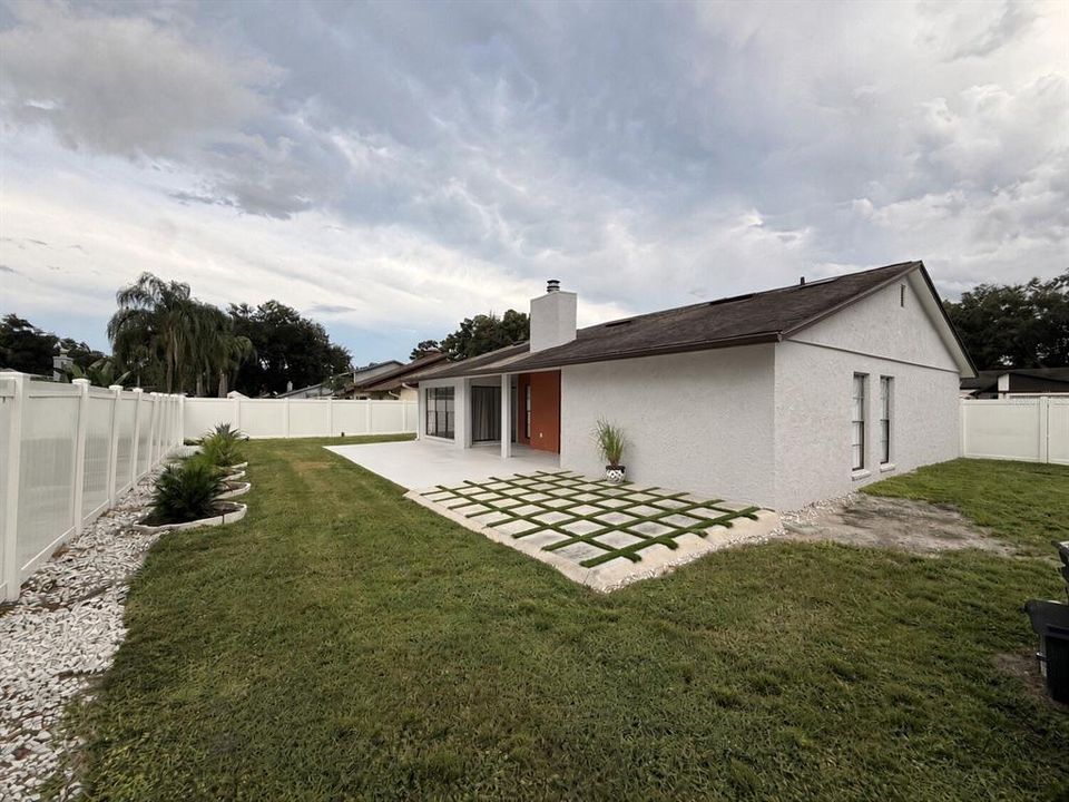 For Sale: $390,000 (3 beds, 2 baths, 1516 Square Feet)