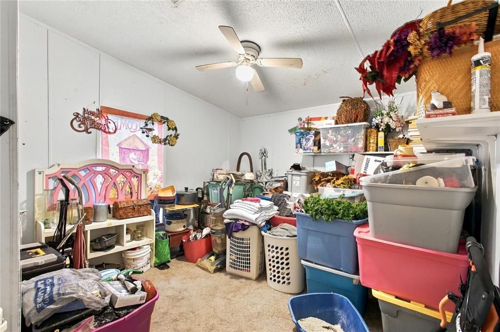 For Sale: $209,000 (5 beds, 2 baths, 1976 Square Feet)