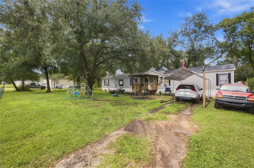 For Sale: $209,000 (5 beds, 2 baths, 1976 Square Feet)