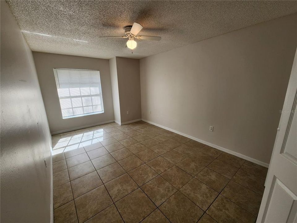 For Rent: $1,695 (3 beds, 2 baths, 1350 Square Feet)