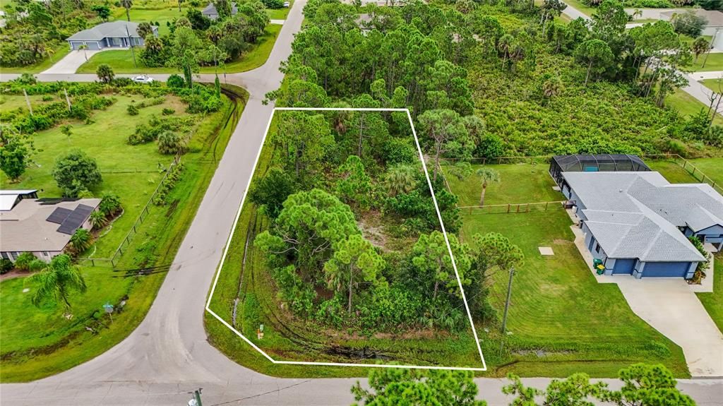 待售: $35,000 (0.25 acres)