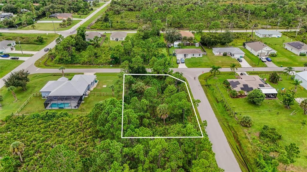 待售: $35,000 (0.25 acres)