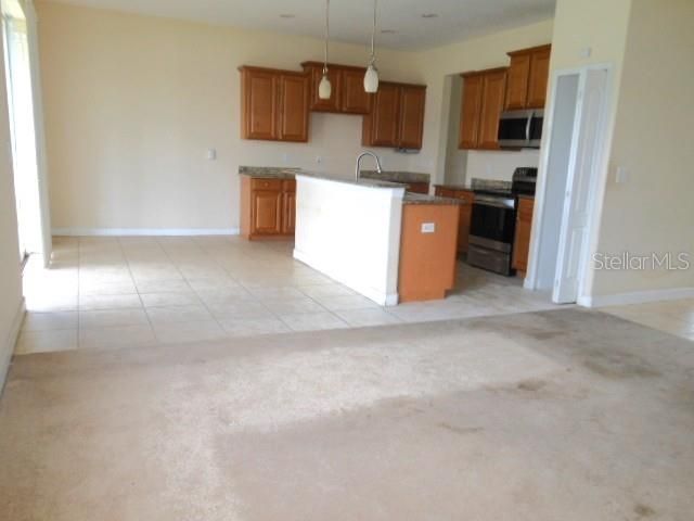 For Sale: $334,900 (4 beds, 3 baths, 2950 Square Feet)