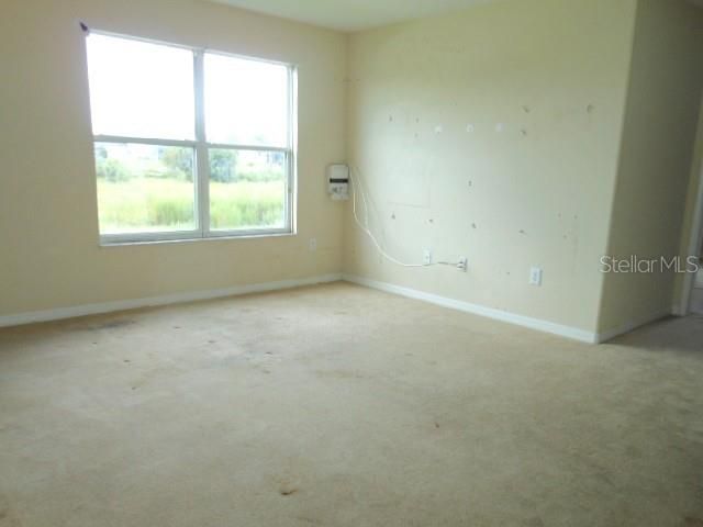 For Sale: $334,900 (4 beds, 3 baths, 2950 Square Feet)