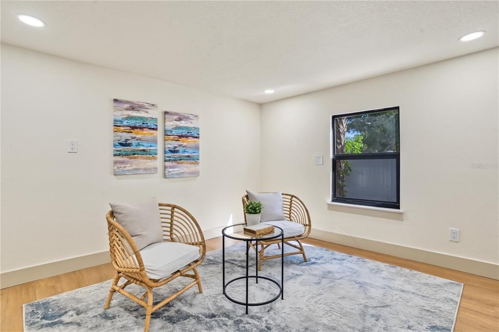 For Sale: $499,000 (3 beds, 2 baths, 1714 Square Feet)